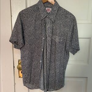 Battenwear Men's Navy and White Casual Button Down Shirt. Size XL